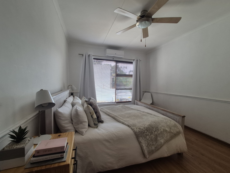 4 Bedroom Property for Sale in Panorama Western Cape